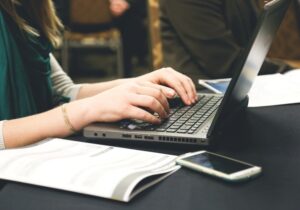 Cara Mengecek Typo dengan cepat Gratis